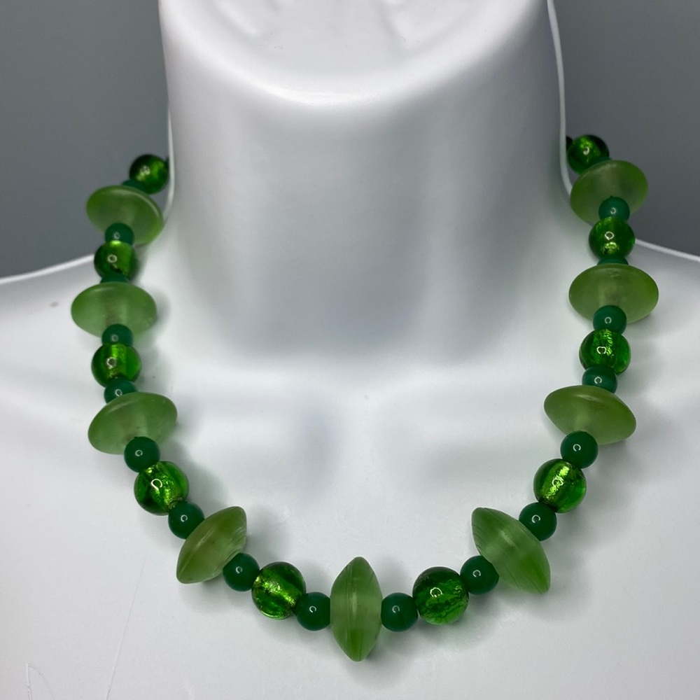 Chunky discs glass necklace frosted green